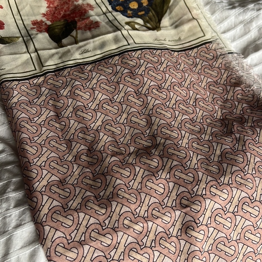 Burberry Pink and Cream Scarf
